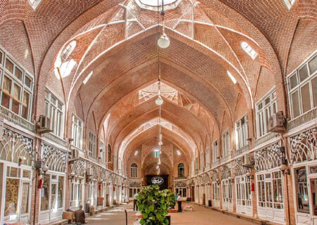 آغاز عملیات برگردان از کابل مسی به فیبر ملی بازار بزرگ تبریز