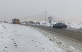 تداوم بارش برف در آزادراه تبریز-زنجان/ کمک‌رسانی به ۷۶ خودرو