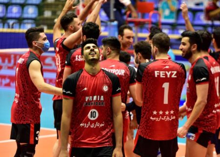 نبرد شهرداری اورمیه با مدافع قهرمانی در لیگ برتر والیبال