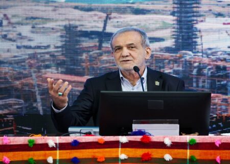 به‌دنبال درگیری با کسی نیستیم/ ماهانه ۸ میلیون تومان به هر باک بنزین یارانه می‌دهیم