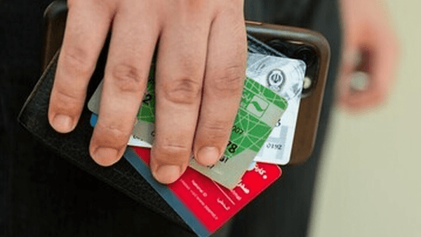 جوان ۲۴ ساله با ۱۳ همت تراکنش بانکی