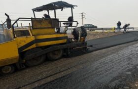 آسفالت‌ریزی ۳۷۶ هزار و ۷۸ تنی از ابتدای سال جاری در تبریز