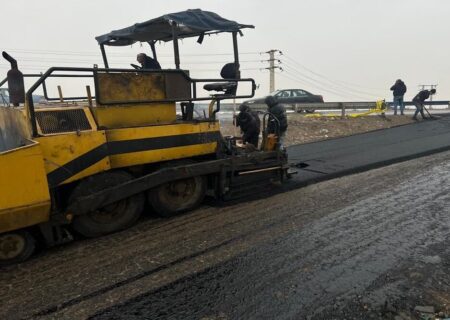 آسفالت‌ریزی ۳۷۶ هزار و ۷۸ تنی از ابتدای سال جاری در تبریز