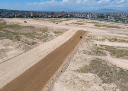 تداوم زیرسازی خیابان ۴۵متری و معابر اراضی میدان تیر