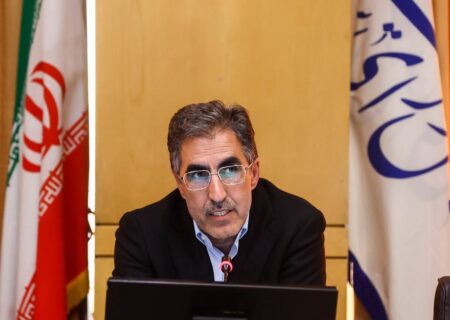 نخبگان برای بهبود شرایط اقتصادی به میدان بیایند