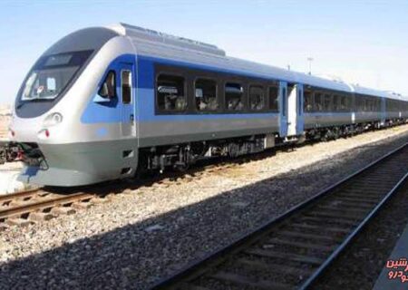 توسعه قطارهای حومه‌ای؛ راهکار کاهش ترافیک و مصرف سوخت
