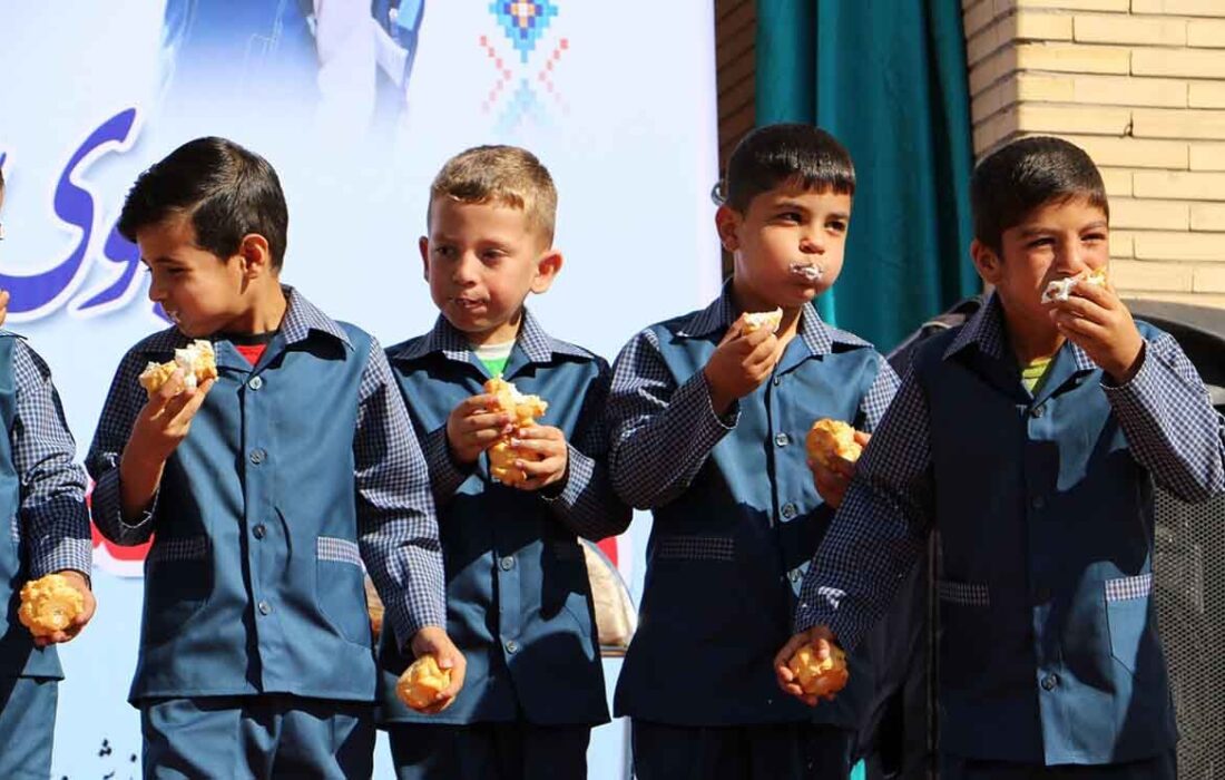 بررسی وضعیت تغذیه ۱۳۰۰۰ کودک و نوجوان از دی ماه