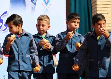 بررسی وضعیت تغذیه ۱۳۰۰۰ کودک و نوجوان از دی ماه