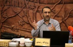 همه بازیگر شده‌اند