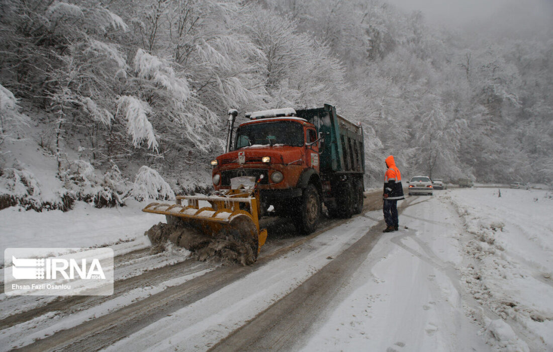 کاهش دما تا ۱۲ درجه/ تشدید بارش برف و باران