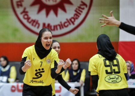 برد مقتدرانه دختران والیبالیست تبریزی برابر صدرنشین