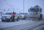 بارش برف و کولاک راه ارتباطی ۱۷۳روستای آذربایجان‌شرقی را بست