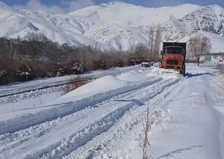 برف‌روبی راه ۲۳۶ روستای آذربایجان‌شرقی