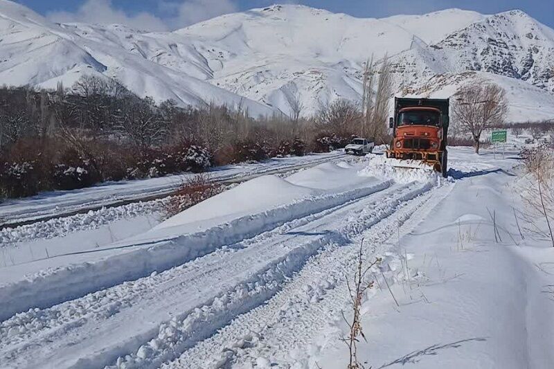 برف‌روبی راه ۲۳۶ روستای آذربایجان‌شرقی