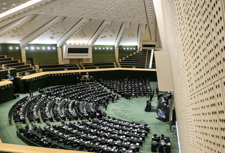 استیضاح‌ وزرا از دستورکار مجلس خارج شد