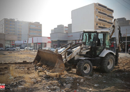 قطعات خالی شهرک خاوران تسطیح و پاکسازی می شود