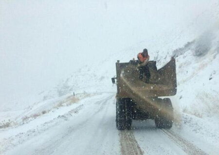 وقتی راهداران، نان می‌رسانند