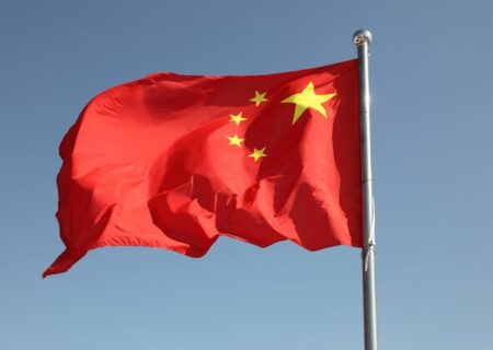 چین، خواستار خویشتن‌داری ایران شد