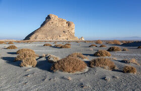 قلعه کاظم‌داشی، در سایه خشکی دریاچه اورمیه