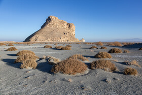 قلعه کاظم‌داشی، در سایه خشکی دریاچه اورمیه