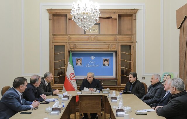 تدوین بسته حمایتی برای واحدهای تولیدی آذربایجان شرقی در دستور کار قرار گرفته است