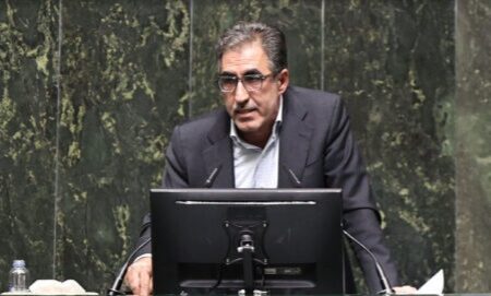 اصلاح ساختار اقتصادی بدون تغییر فرآیندهای اجرایی به بن‌بست می‌رسد/ کلید ثبات بازار در دستان بخش خصوصی است