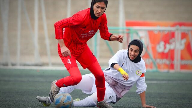 صعود بانوان تراکتور به مرحله بعدی لیگ دسته دو