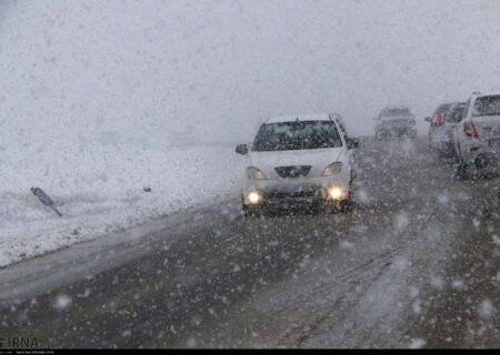 تمام جاده‌های مواصلاتی کشور باز است/ بارش برف در برخی محورها