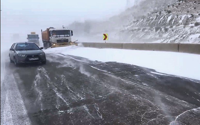 راه ارتباطی ۸۲ روستای آذربایجان‌شرقی همچنان بسته است