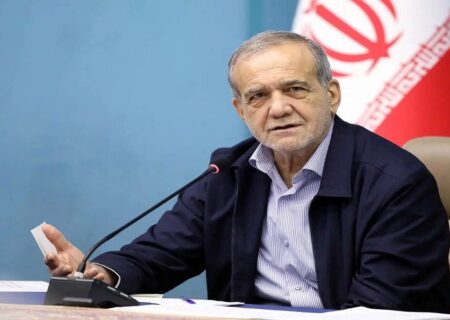 مقصر مشکلات کشور ما مدیران هستیم/ حل مشکلات معیشتی مردم اولویت اصلی