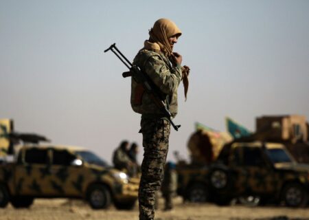 «کردها» دیگر ستون اصلی سیاست خارجی آمریکا در سوریه نیستند/ ادغام نیرو‌های کرد چه معنایی برای آینده ارتش سوریه دارد؟