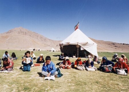 تدریس «زبان مادری»، قانونی که اجرا نشده، متوقف شد