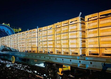 آغاز صادرات قیر و پلی‌استایرن به اروپا از مسیر ریلی آذربایجان