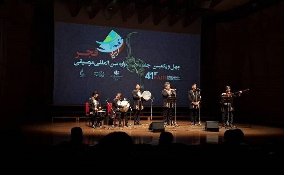 «عاشیقلار» به روی صحنه رفت/ مخاطبانی که با «حیدر بابا» همراه شدند