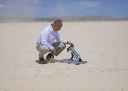 دستگاه برای استخراج آب از هوای خشک