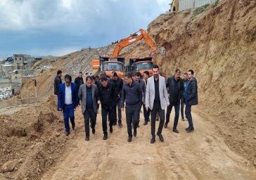 مسیرگشایی ملازینال حتی در شرایط جنگی نباید تعطیل شود/ پیشرفت ۹۰ درصدی استخر تجلائی
