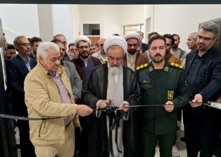 نمایشگاه گروهی عکس «حماسه حضور» در مرند گشایش یافت