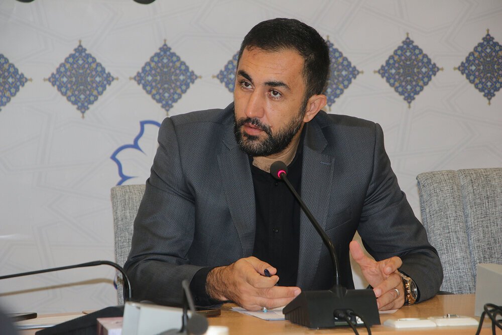 اتمام بتن ریزی ضلع شمال شرقی پروژه میدان ساعت در شرایط جنگی