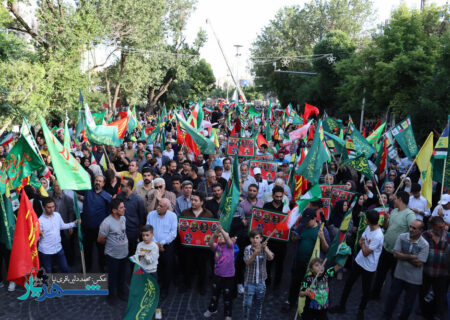 اهدای ۶۲۶ سفر کربلا و دوچرخه در راهپیمایی بزرگ غدیر خم/ هدیه ۱۰ میلیون تومانی به زوج‌های غدیری