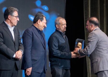 تقدیر رئیس‌جمهور از مدیرعامل شرکت ملی صنایع مس ایران