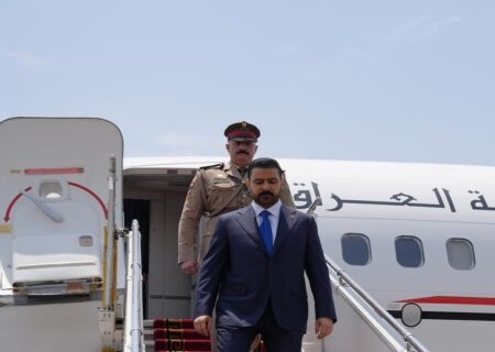 نخست وزیر عراق وارد تهران شد