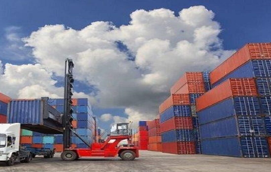 صادرات ۵۹۶ میلیون دلاری کالا از گمرکات آذربایجان شرقی