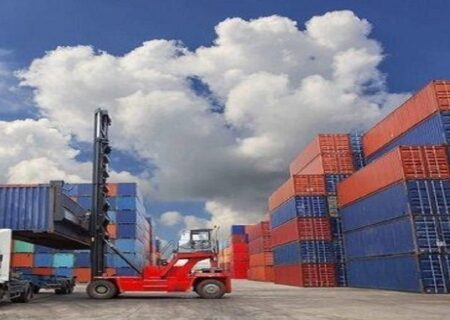 صادرات ۵۹۶ میلیون دلاری کالا از گمرکات آذربایجان شرقی
