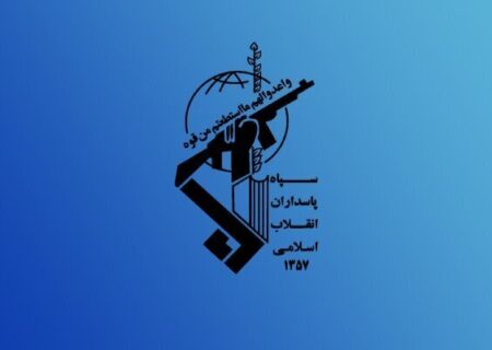 آتش سوزی یک فروند سوپر نفتکش متخلف در اثر اصابت با ۲ مین دریایی