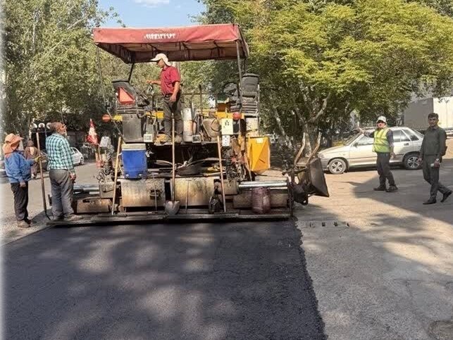 توزیع ۳۵۰ هزار و ۸۷۵ تن آسفالت در۹۲۲ محله و معبر تبریز از ابتدای سال جاری