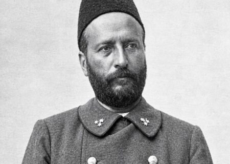علی مسیو، مرکز غیبی و تربیت مجاهدان