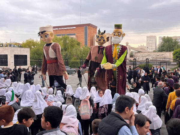 تبریزیم؛ افتتاحی به وسعت لبخند ۱۵۰۰ دانش‌آموز تبریزی